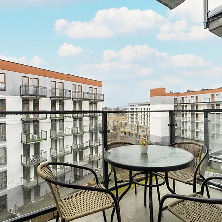 Apartman Spacious Niemena With Free Garage By Renters