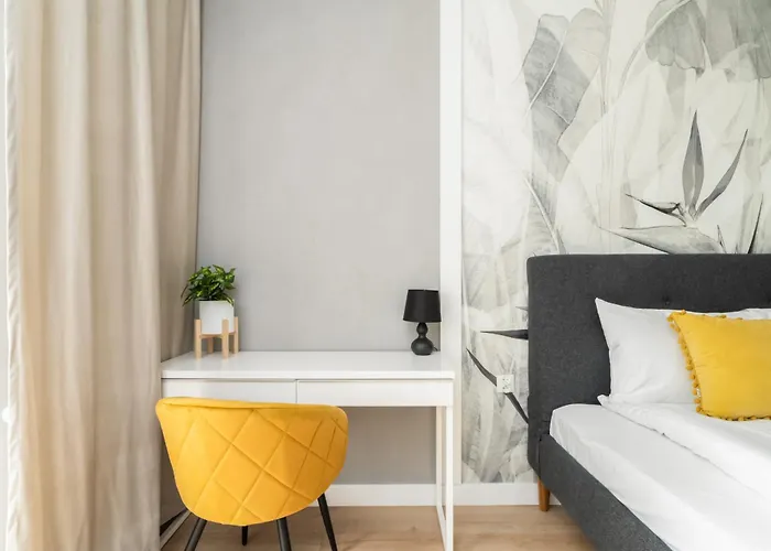 Spacious Niemena With Free Garage By Renters 아파트 *