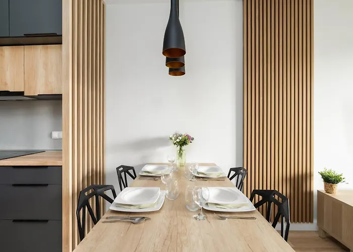 Lejlighed Spacious Niemena With Free Garage By Renters